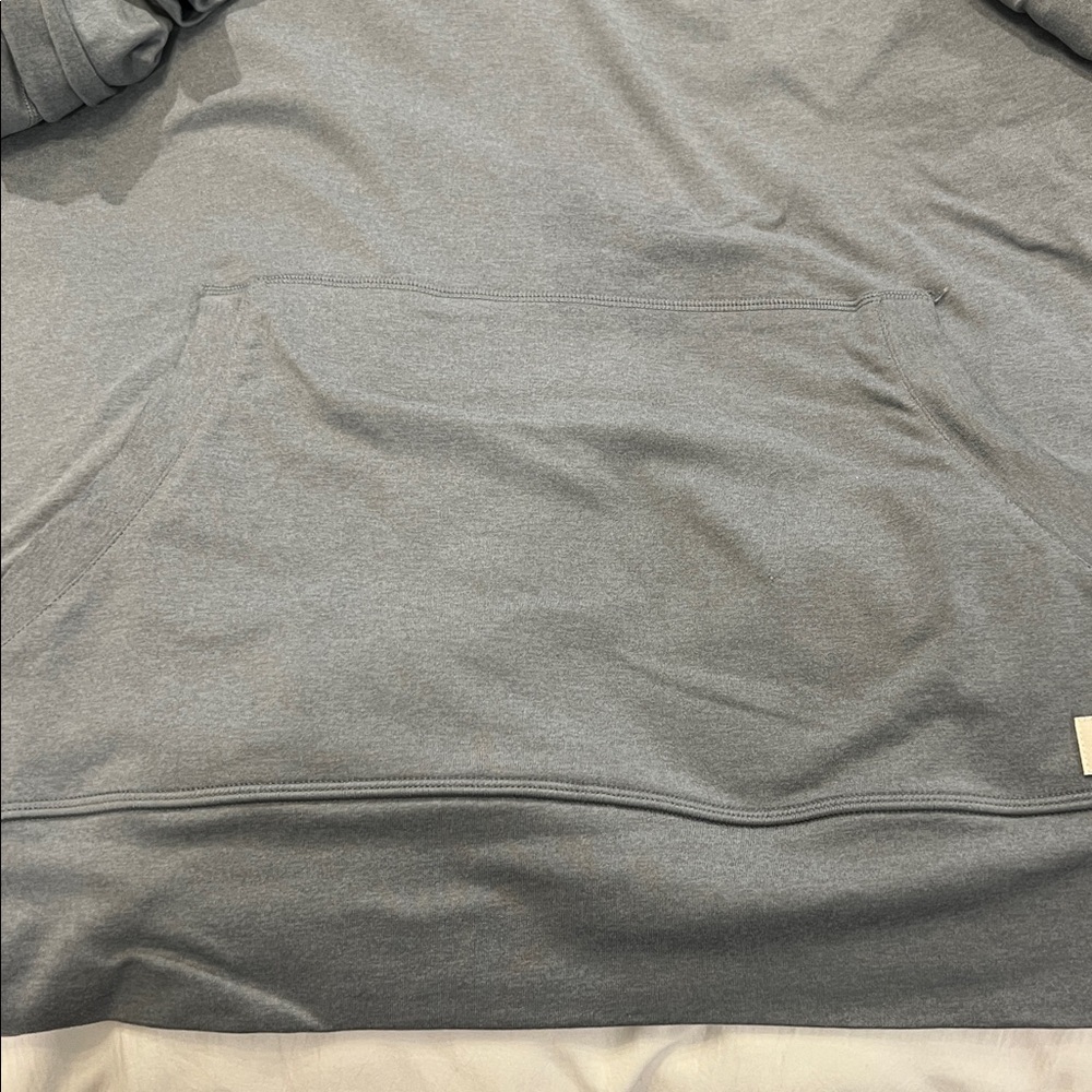 Men’s Vuori Performance Quarter Zip Hoodie. - Picture 4 of 5